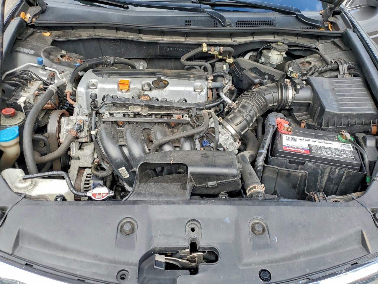 2011 HONDA ACCORD LX photo 11