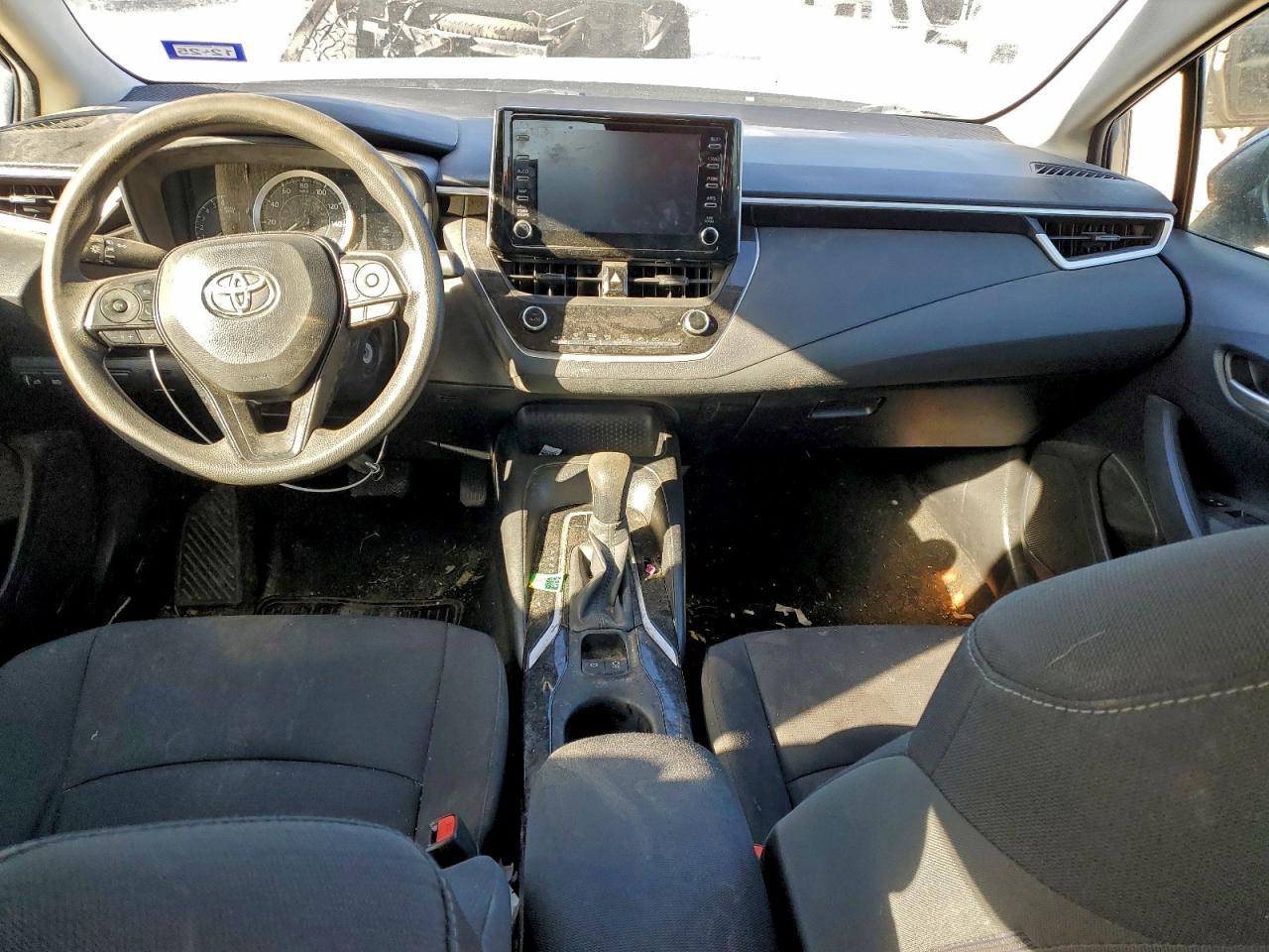 2020 TOYOTA COROLLA LE photo 8