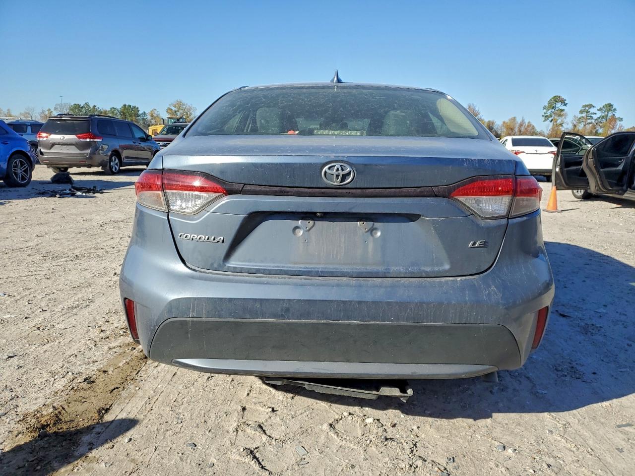 2020 TOYOTA COROLLA LE photo 6