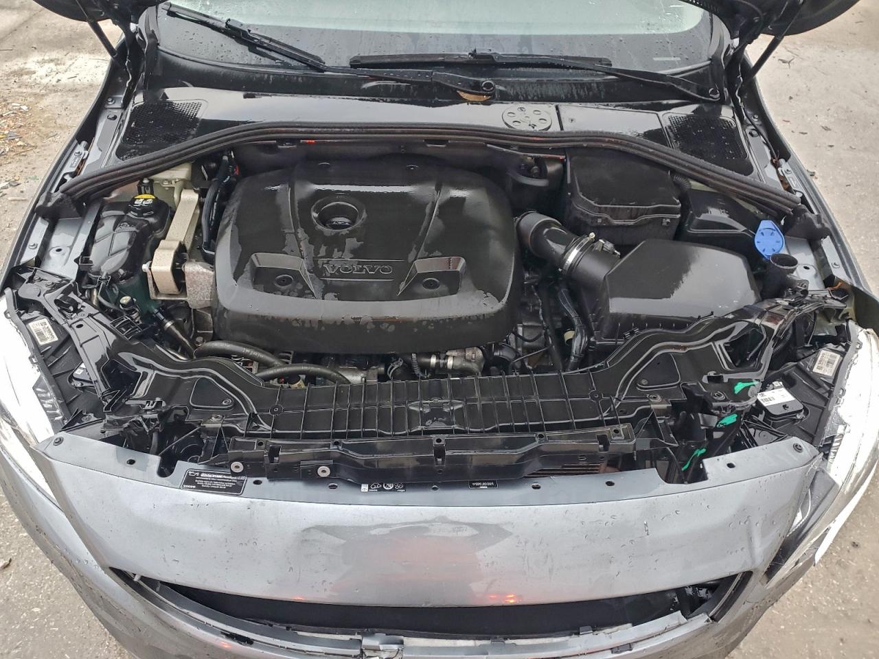 2017 VOLVO S60 photo 11