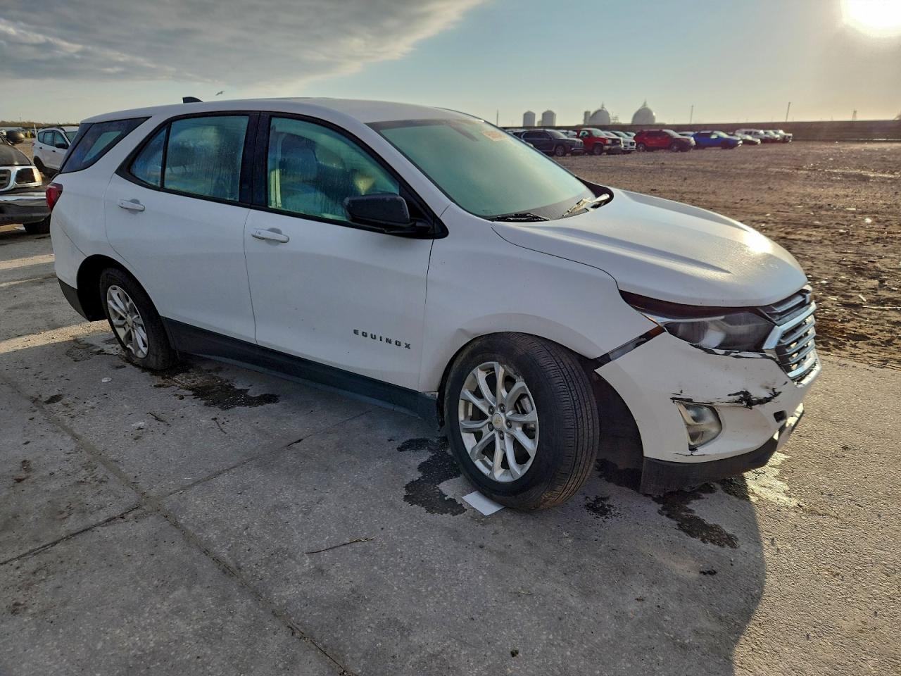 2018 CHEVROLET EQUINOX LS photo 4
