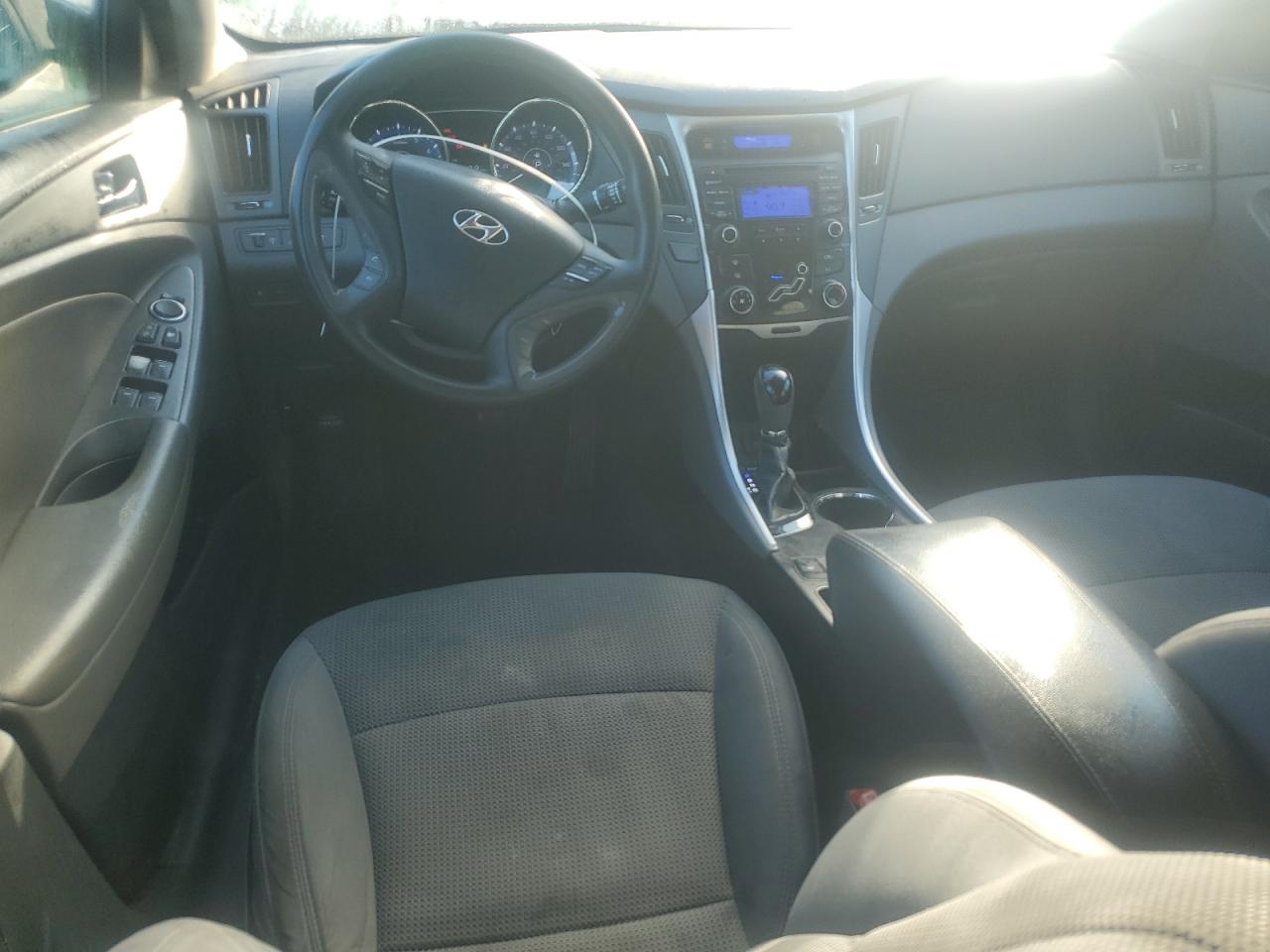 2013 HYUNDAI SONATA GLS photo 22