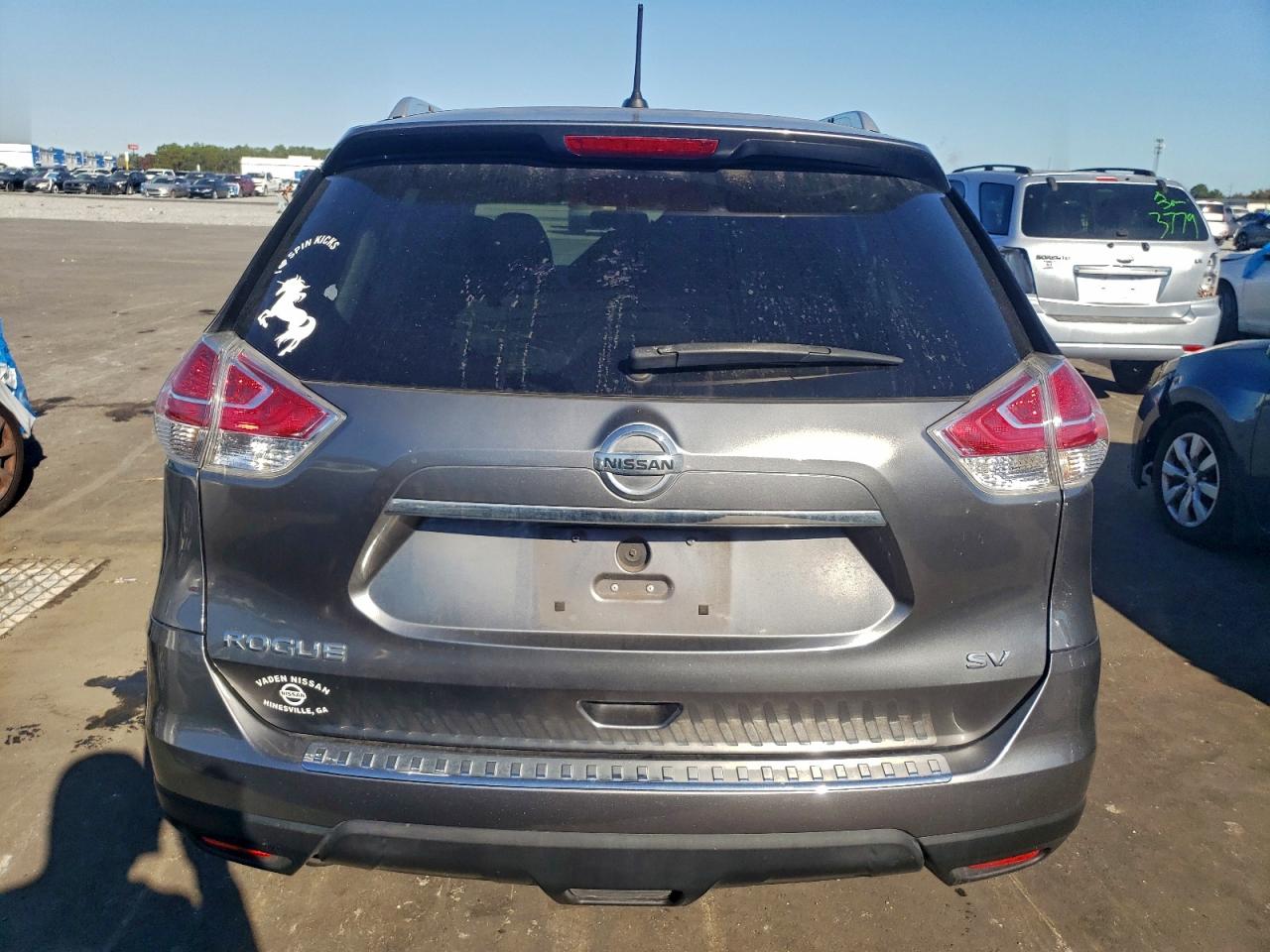 2016 NISSAN ROGUE S photo 11