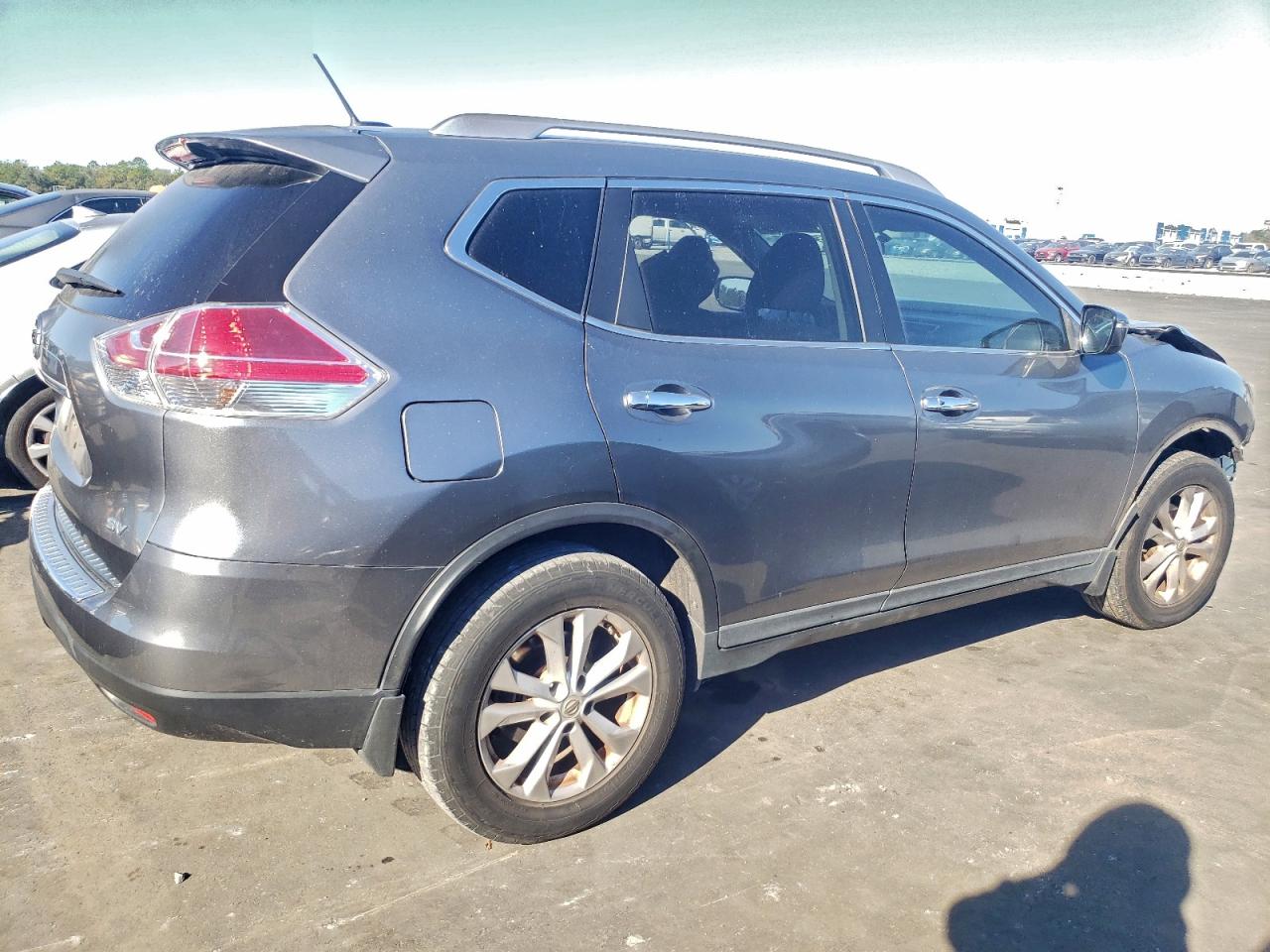 2016 NISSAN ROGUE S photo 5
