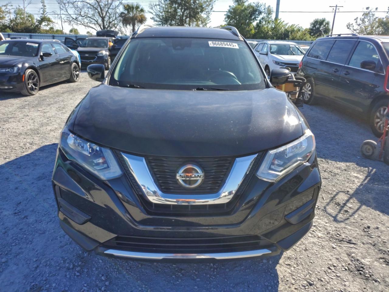 2019 NISSAN ROGUE S photo 13
