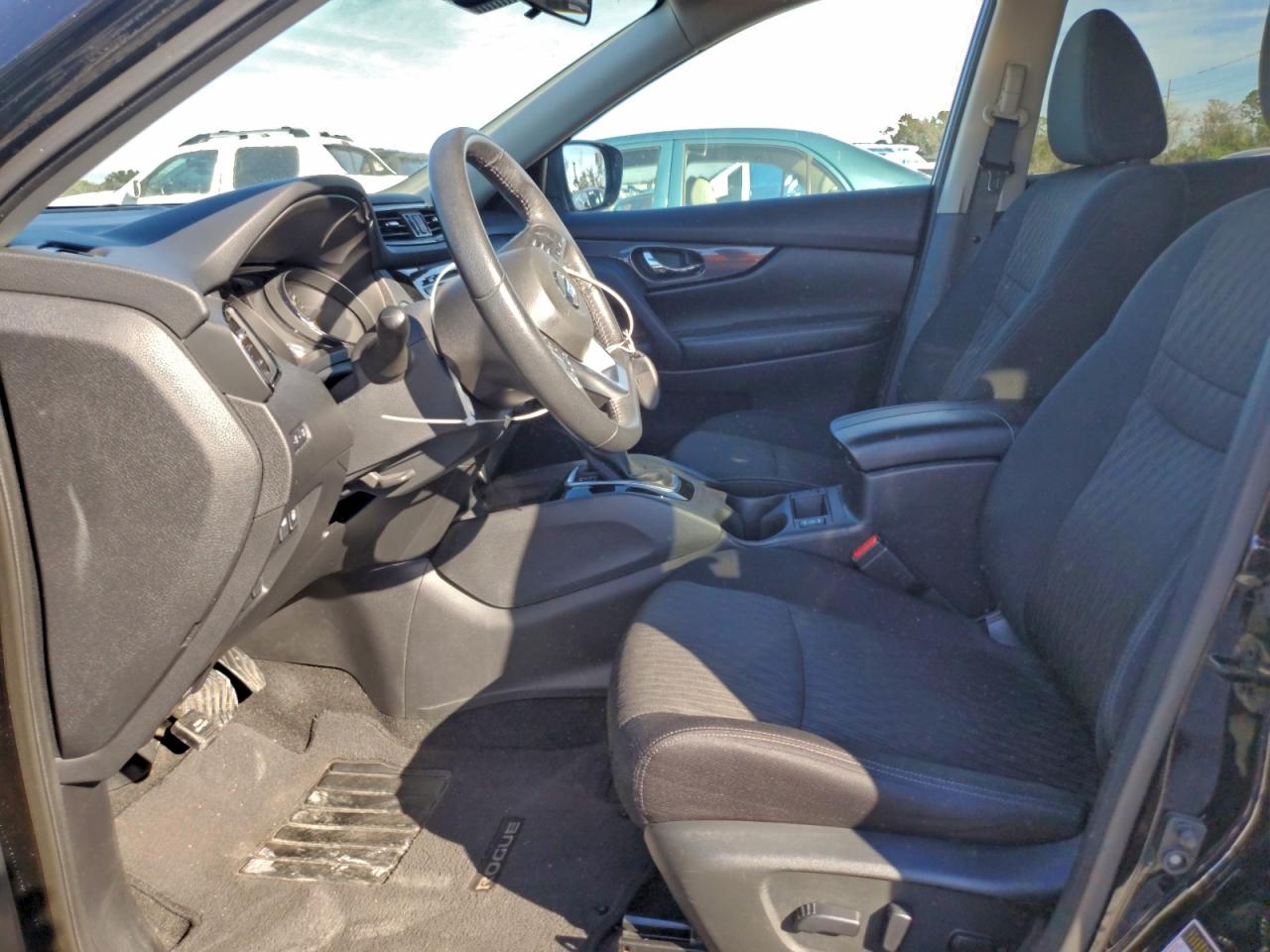 2019 NISSAN ROGUE S photo 19