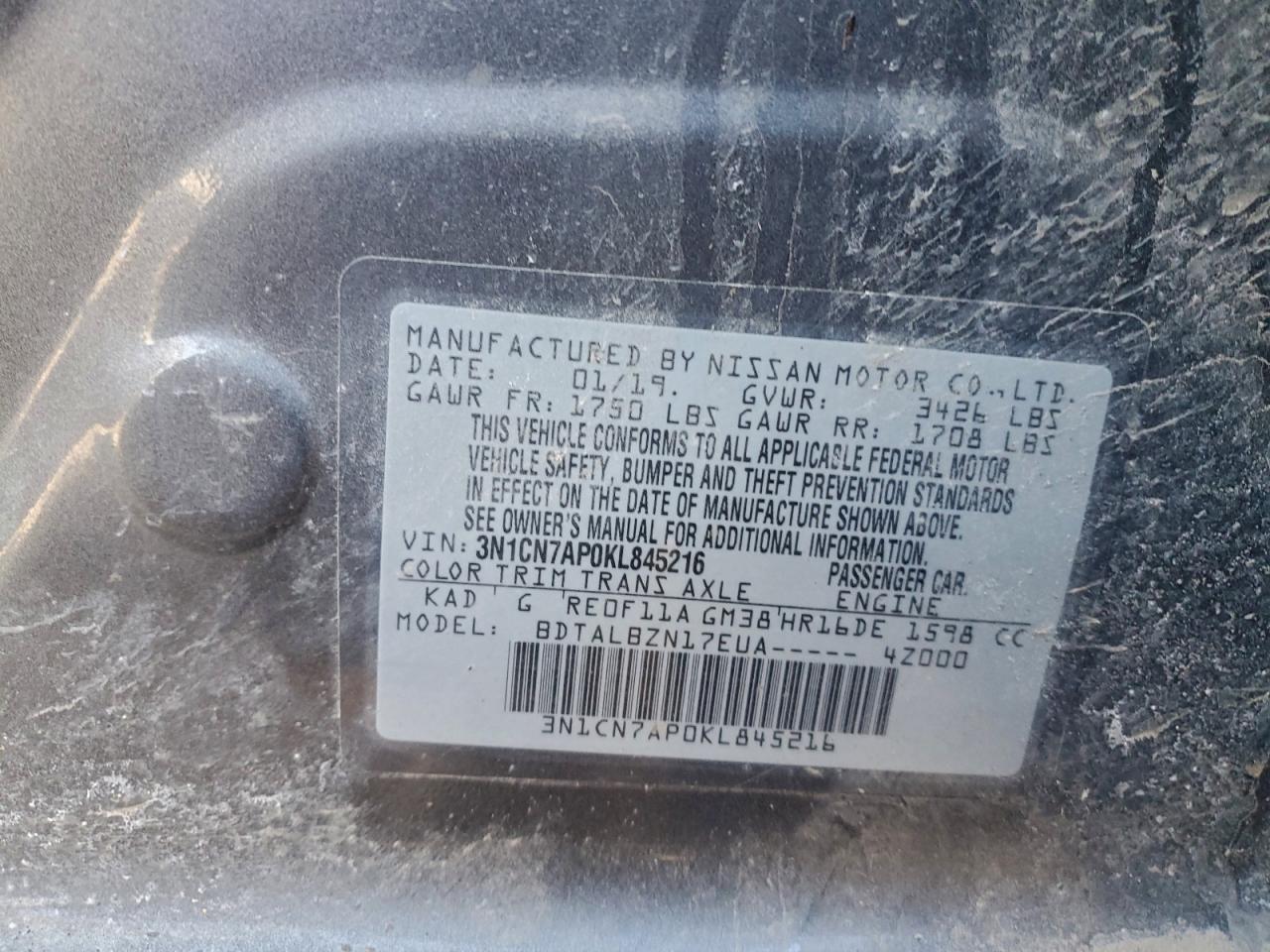 2019 NISSAN VERSA photo 13