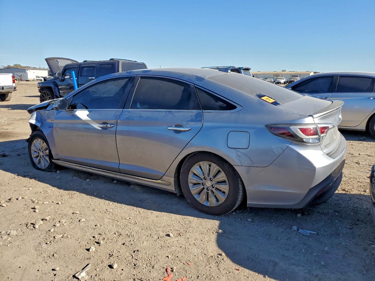2016 HYUNDAI SONATA HYBRID photo 2