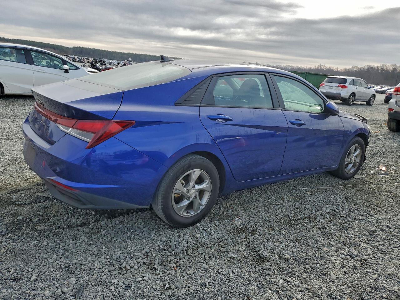 2021 HYUNDAI ELANTRA SE photo 3