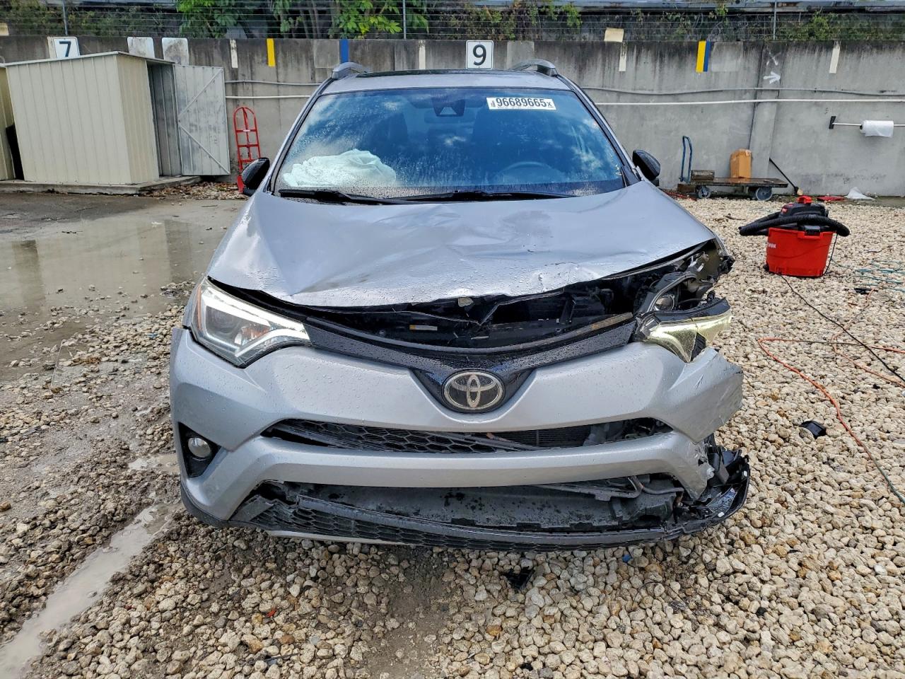 2017 TOYOTA RAV4 SE photo 5