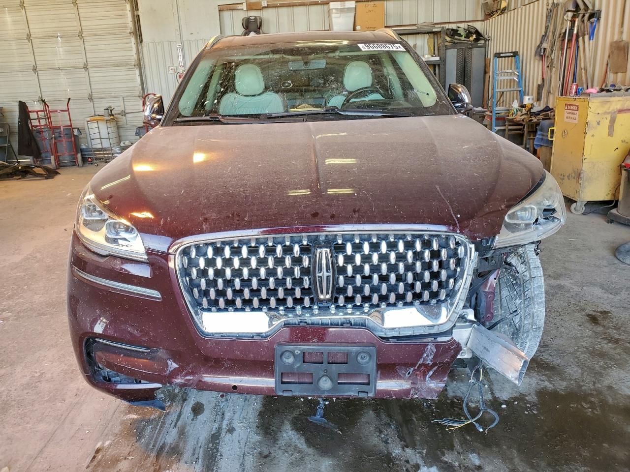 2021 LINCOLN AVIATOR BLACK LABEL photo 5