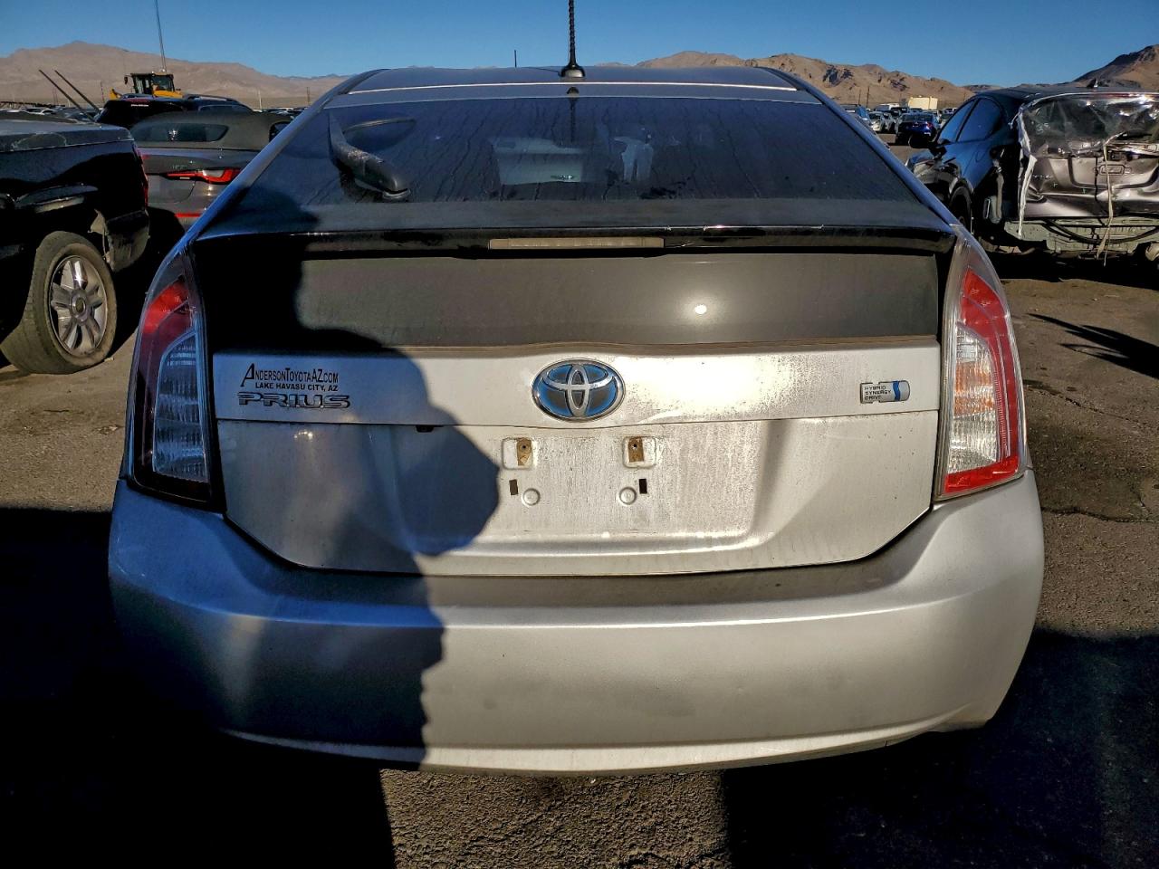 2013 TOYOTA PRIUS photo 6