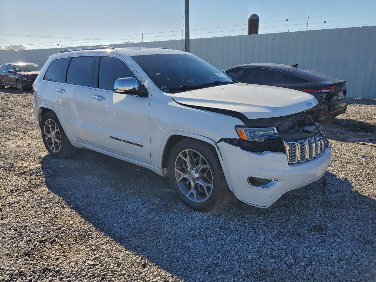 2020 JEEP GRAND CHEROKEE OVERLAND photo 4