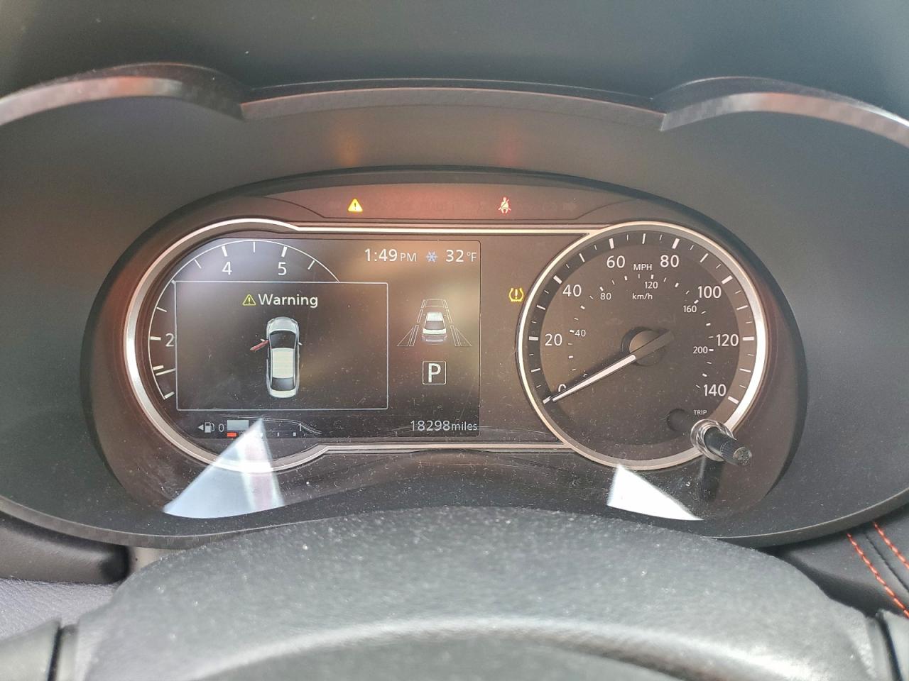 2025 NISSAN VERSA SR photo 9