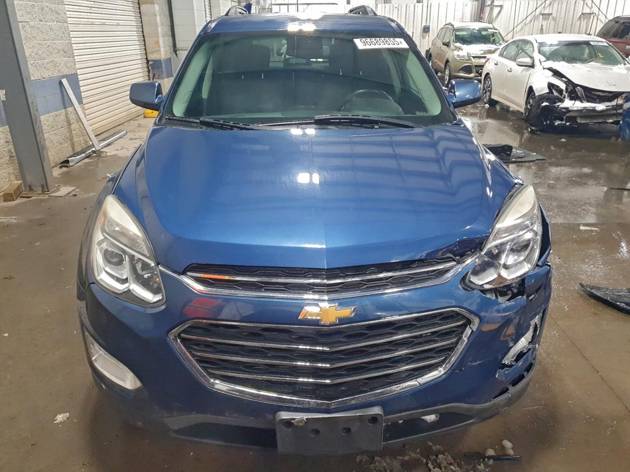 2017 CHEVROLET EQUINOX LT photo 5