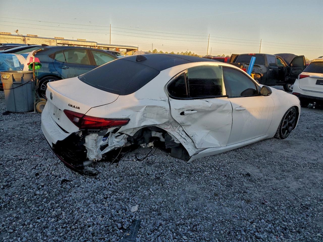 2020 ALFA ROMEO GIULIA photo 3