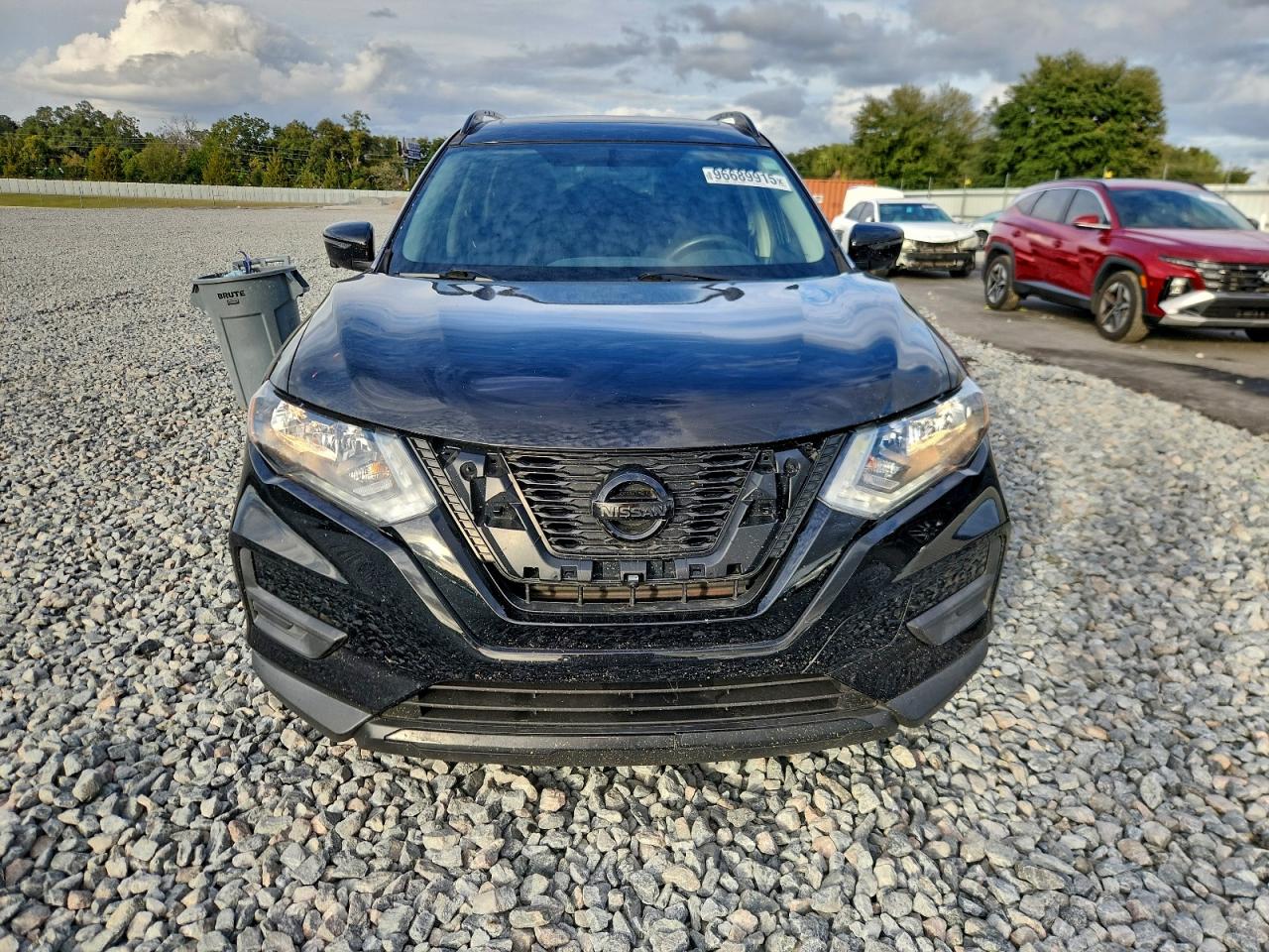 2017 NISSAN ROGUE SV photo 5