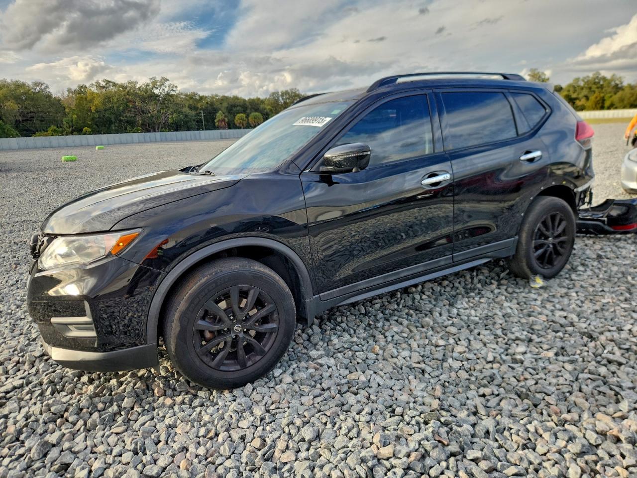 2017 NISSAN ROGUE