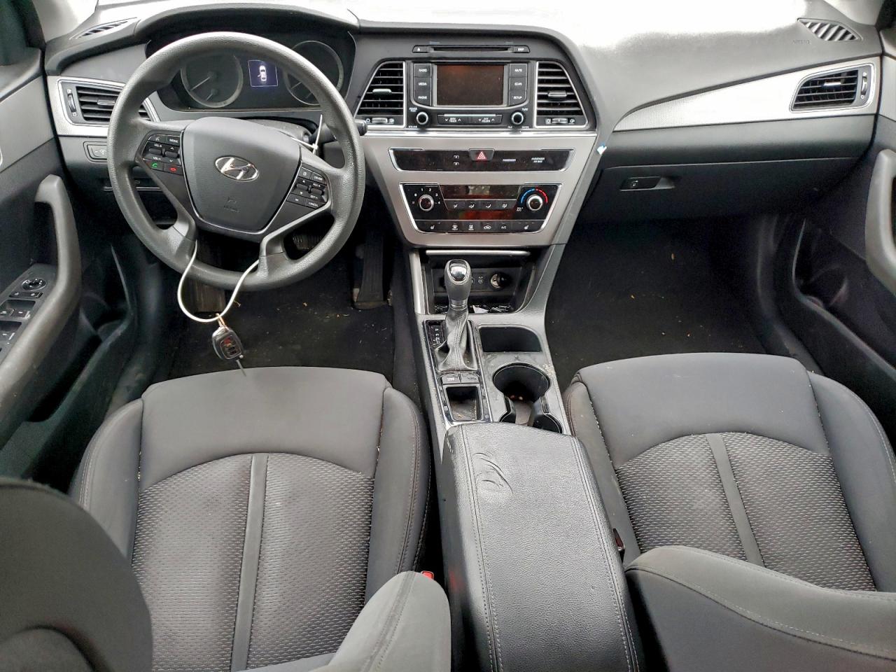 2016 HYUNDAI SONATA SE photo 8