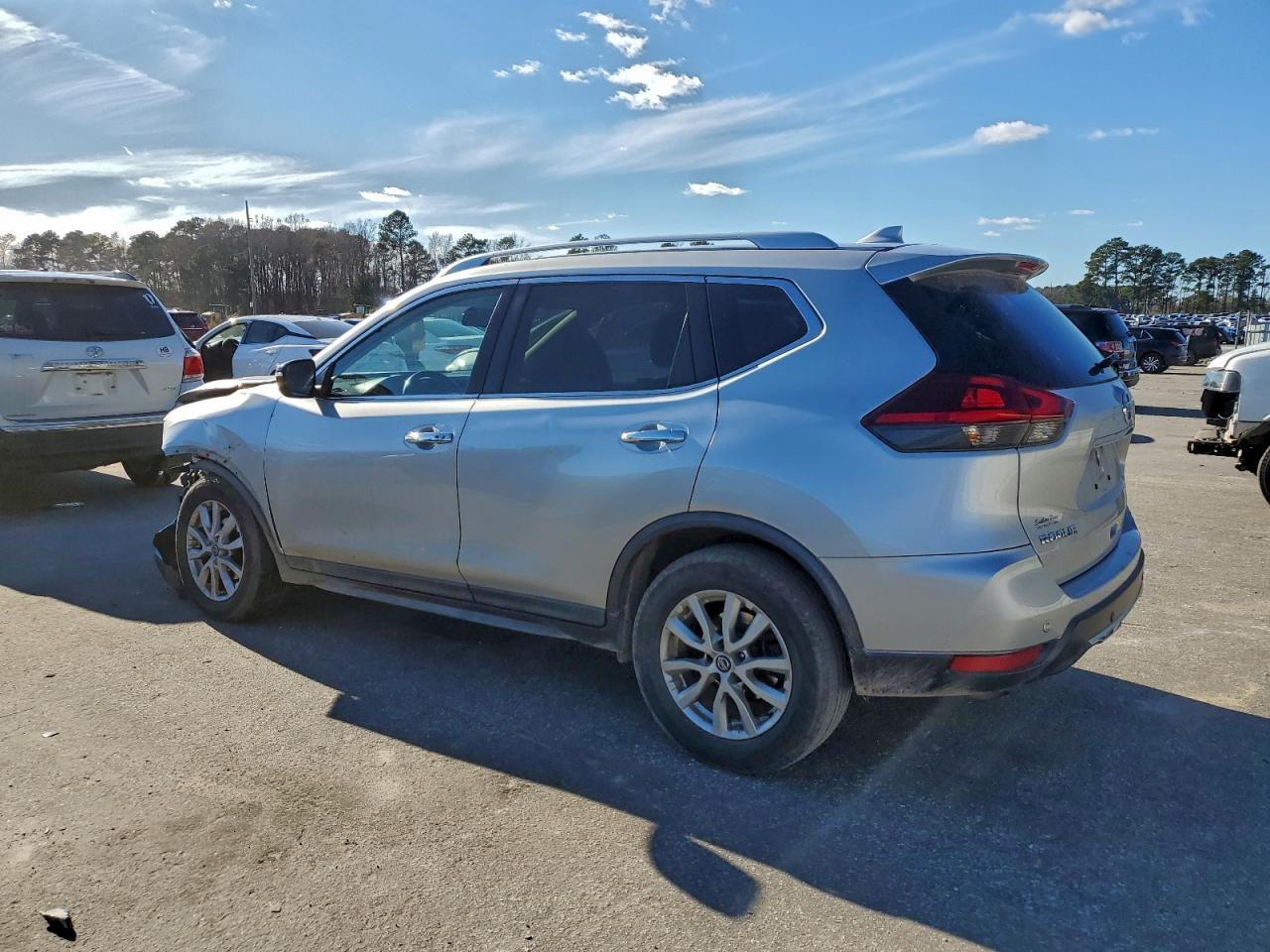 2020 NISSAN ROGUE S photo 2