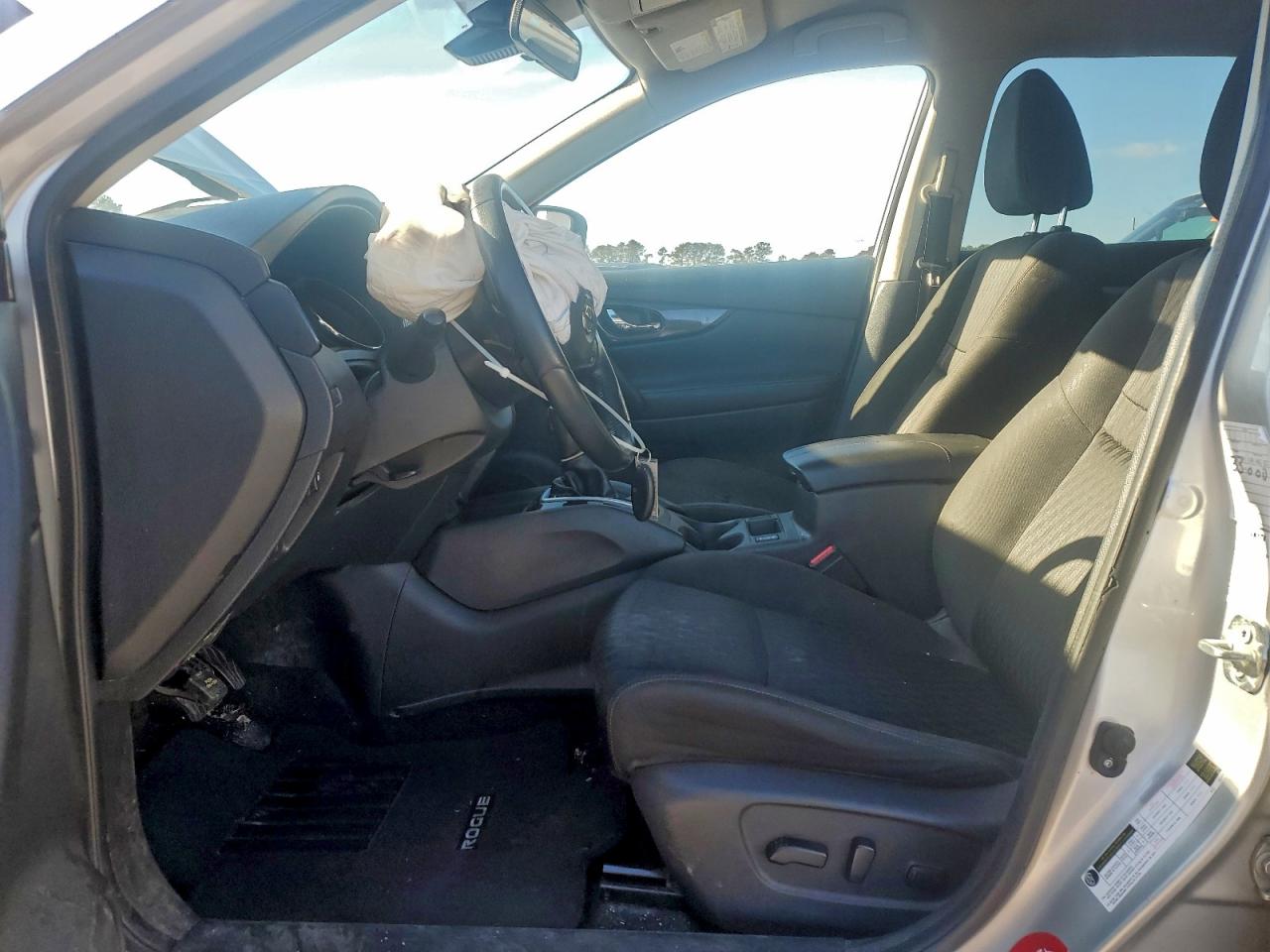 2020 NISSAN ROGUE S photo 7
