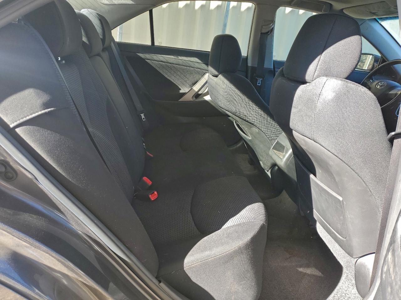 2010 TOYOTA CAMRY SE photo 10