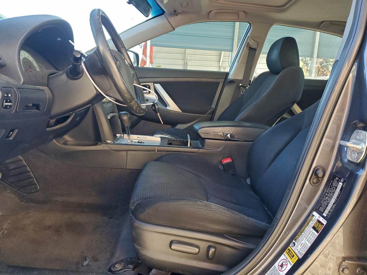 2010 TOYOTA CAMRY SE photo 7