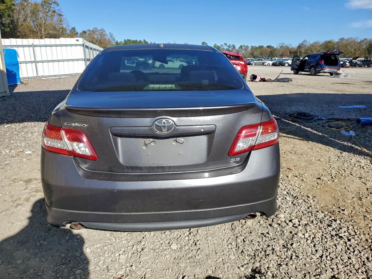 2010 TOYOTA CAMRY SE photo 6
