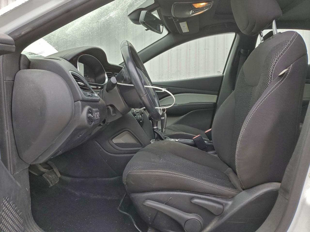 2015 DODGE DART SXT photo 7