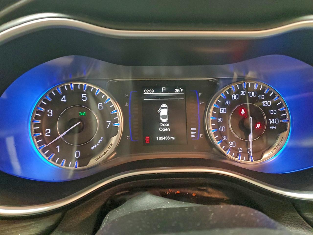 2015 CHRYSLER 200 LIMITED photo 9