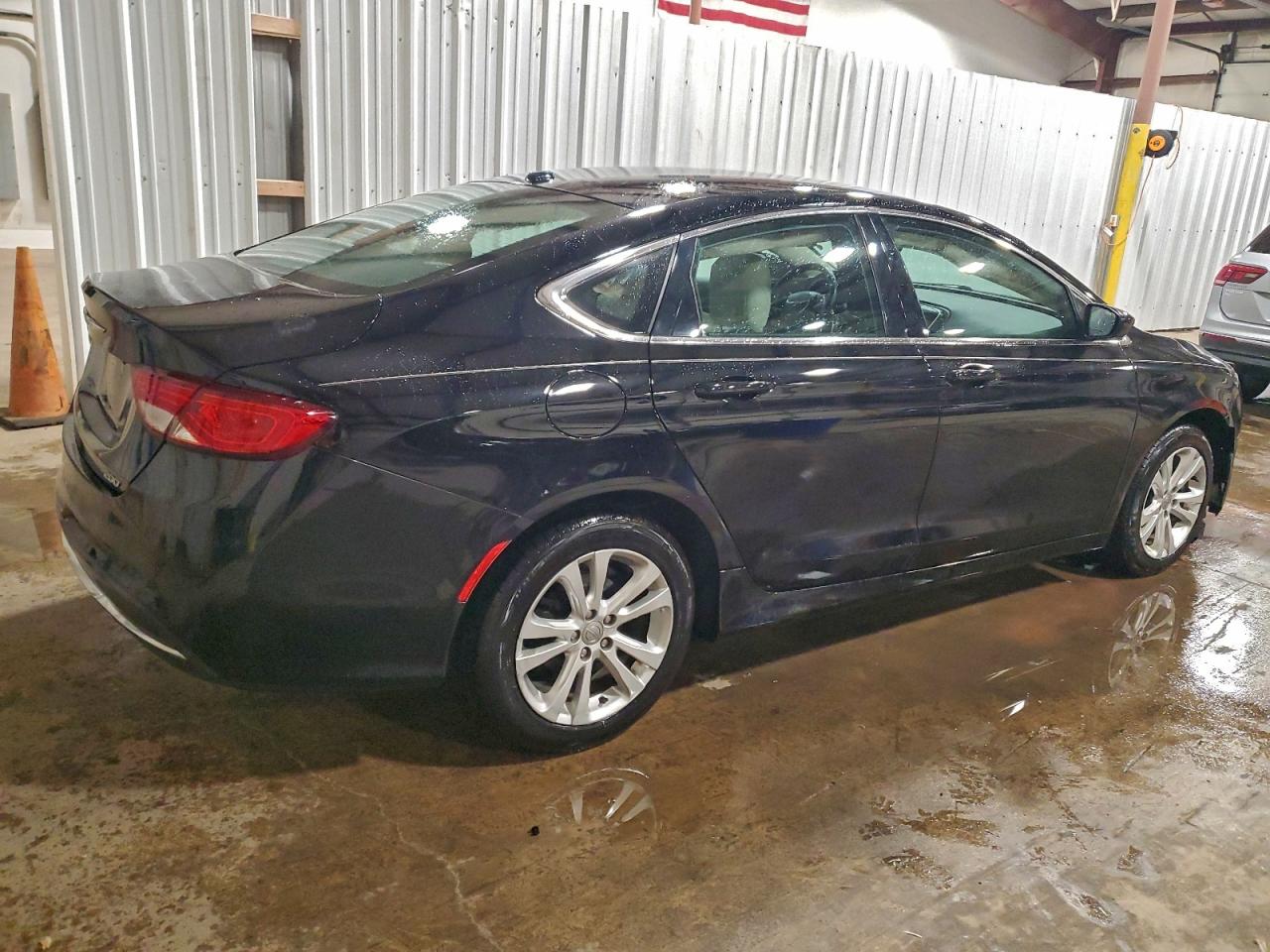 2015 CHRYSLER 200 LIMITED photo 3