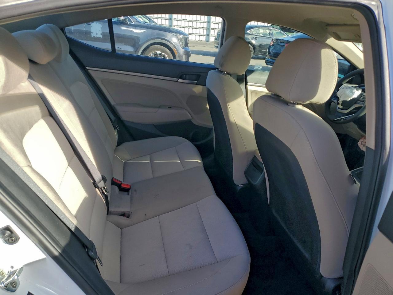 2018 HYUNDAI ELANTRA SEL photo 10