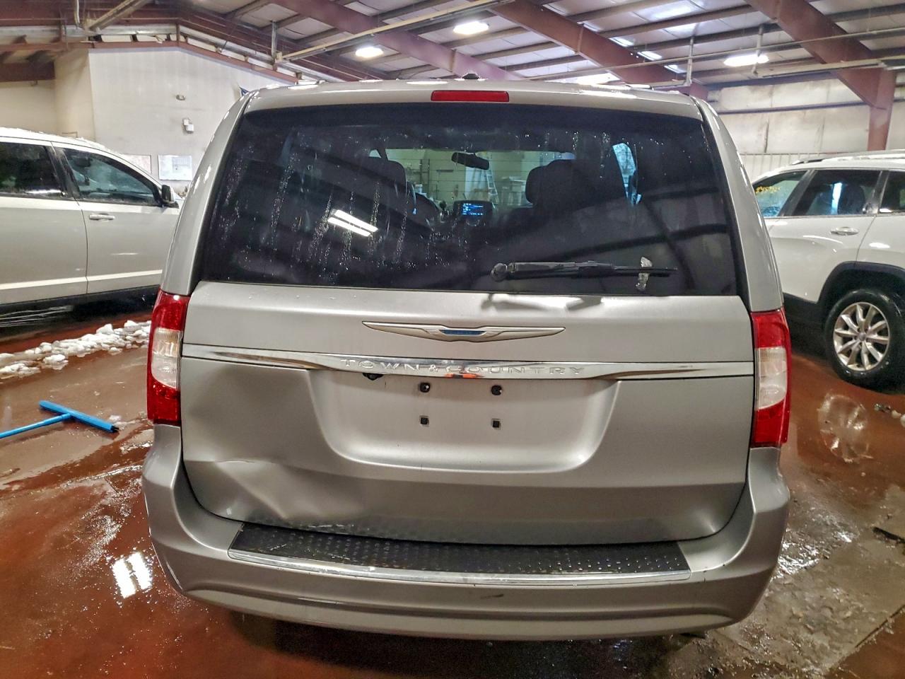 2015 CHRYSLER TOWN & COUNTRY TOURING photo 6