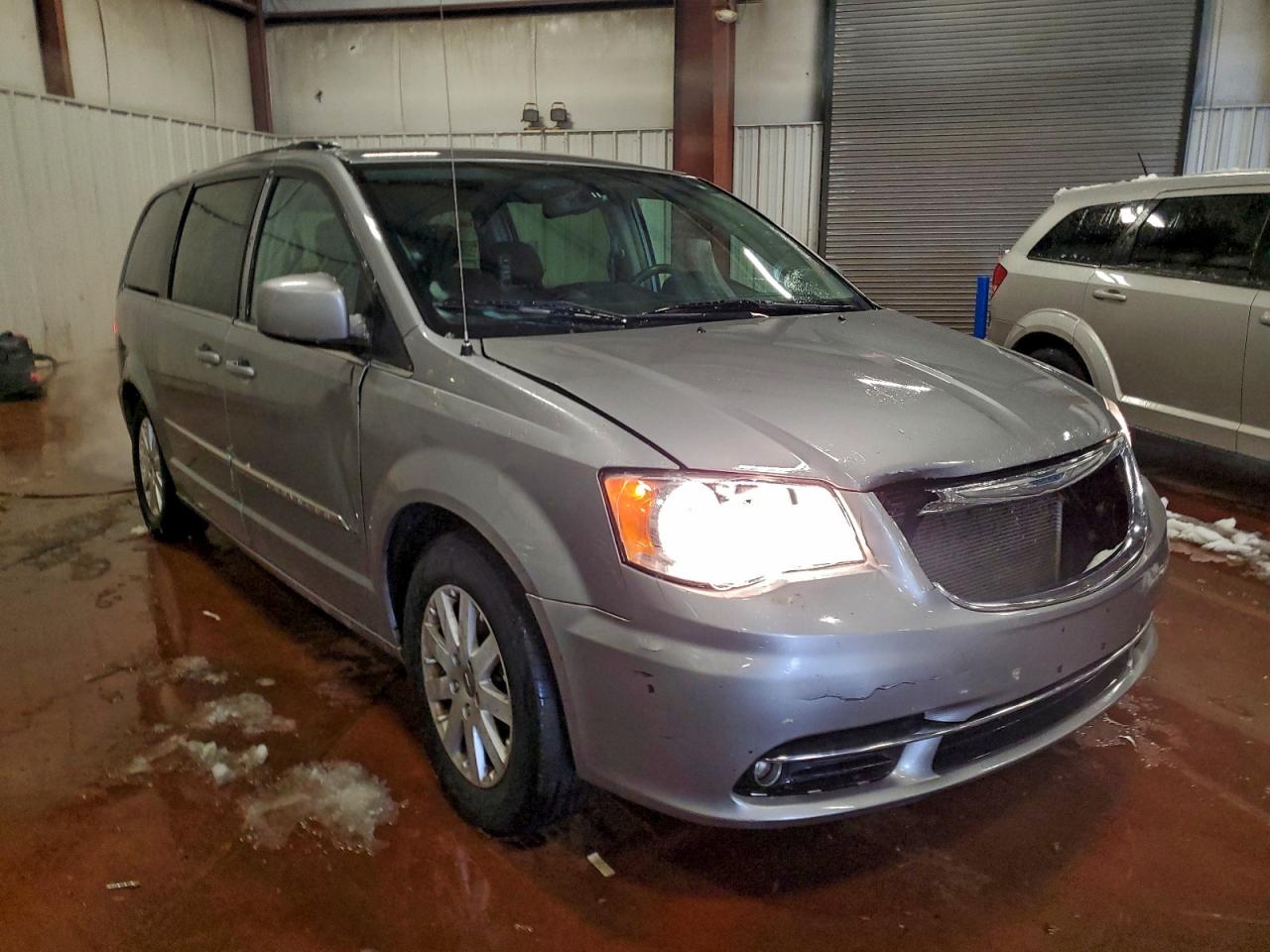 2015 CHRYSLER TOWN & COUNTRY TOURING photo 4