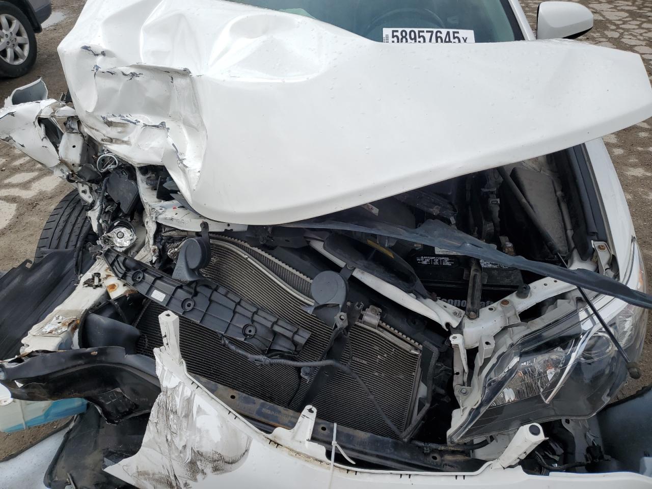 2012 TOYOTA CAMRY BASE photo 11