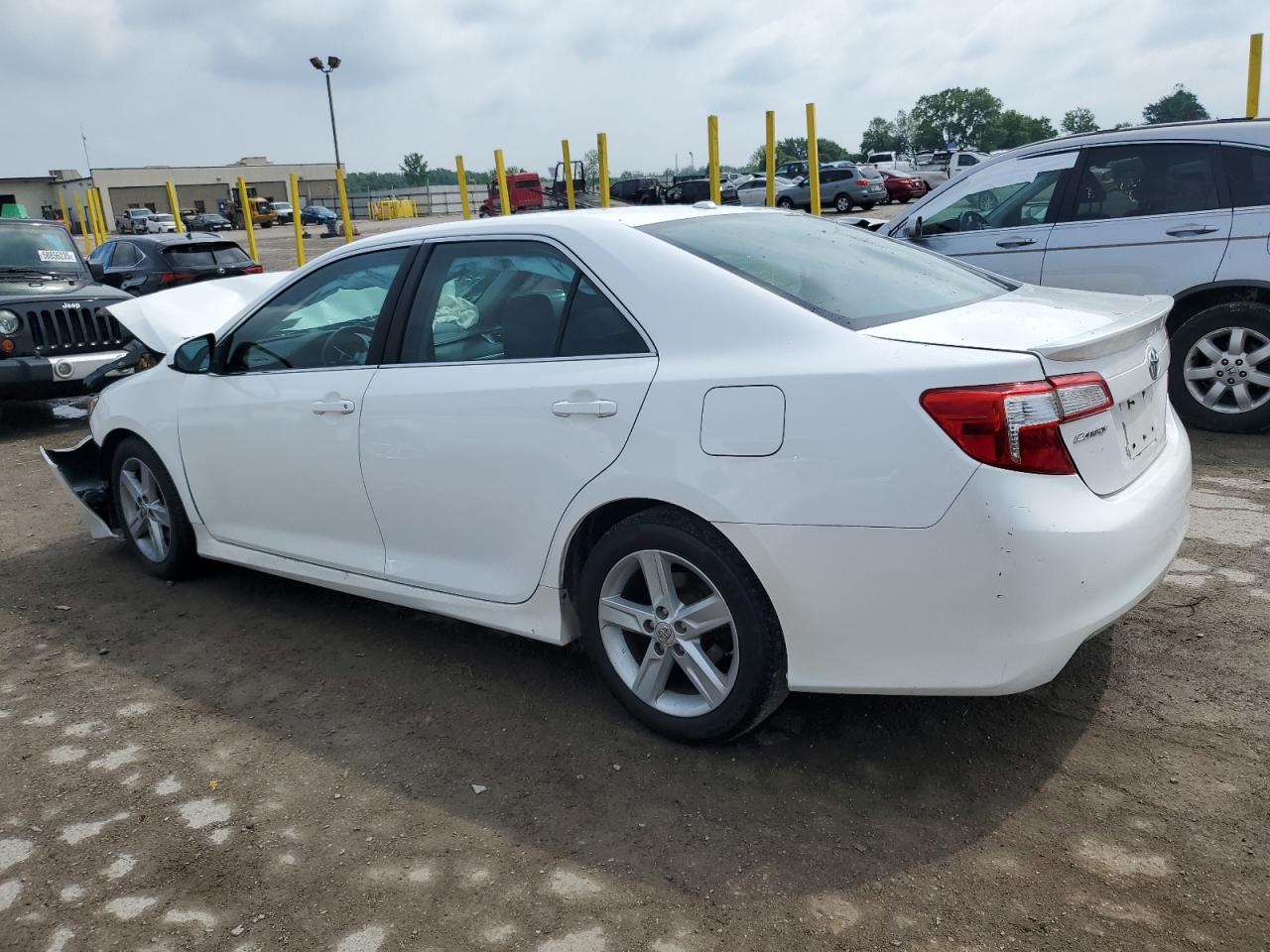 2012 TOYOTA CAMRY BASE photo 2