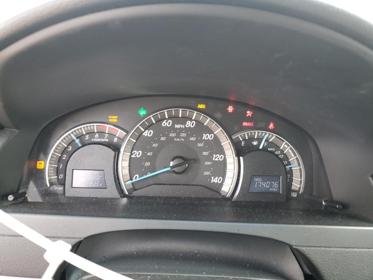 2012 TOYOTA CAMRY BASE photo 9