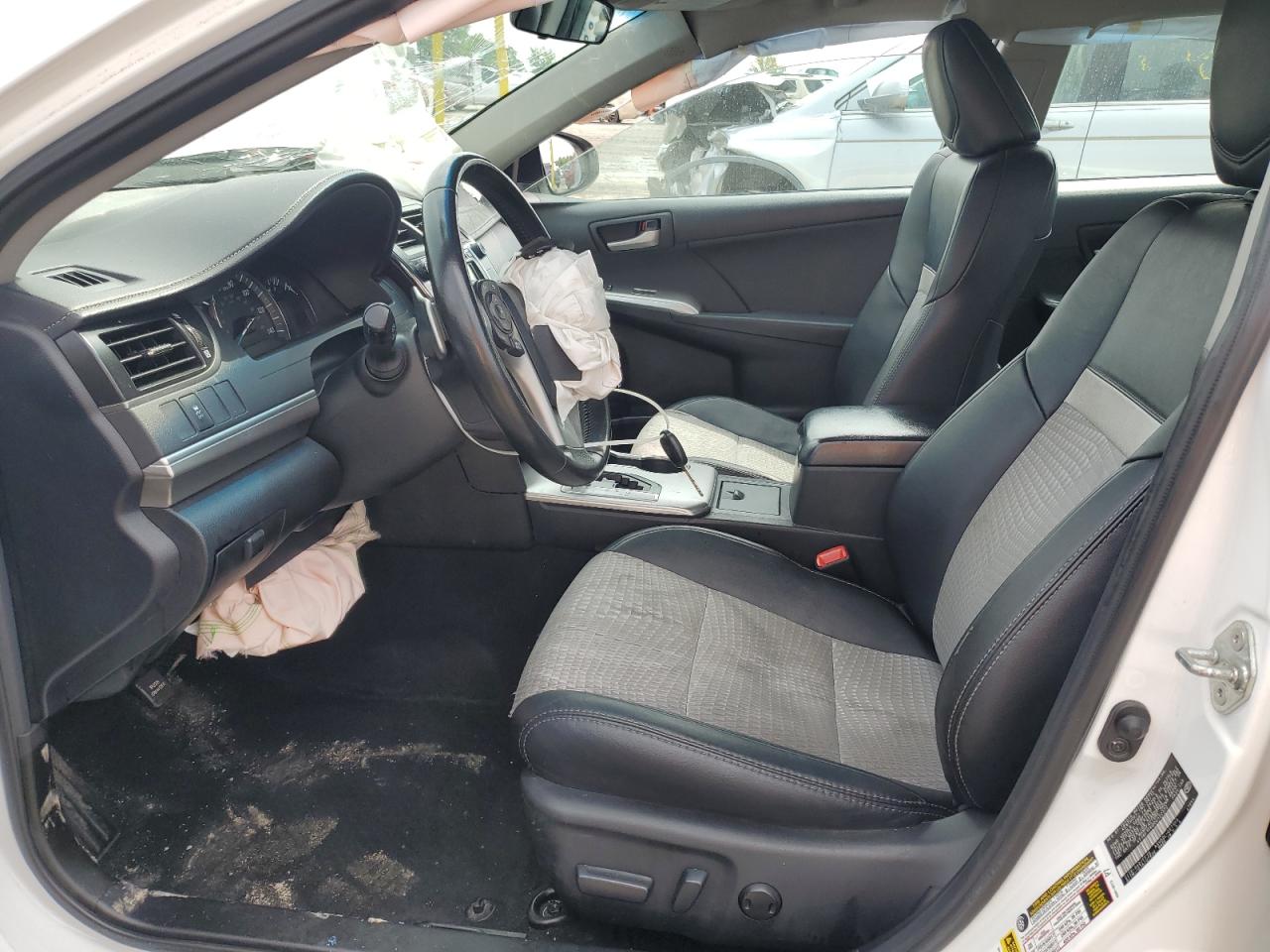 2012 TOYOTA CAMRY BASE photo 7