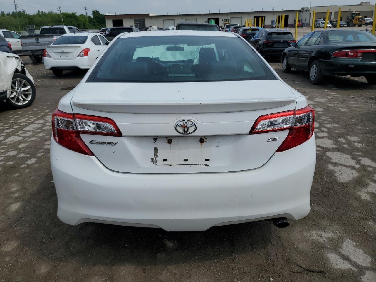 2012 TOYOTA CAMRY BASE photo 6