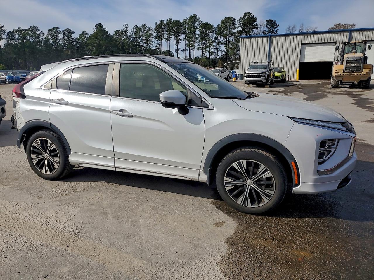 2022 MITSUBISHI ECLIPSE CROSS SE photo 4