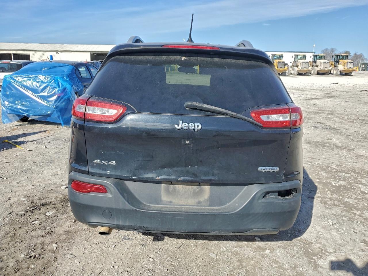 2015 JEEP CHEROKEE LATITUDE photo 6