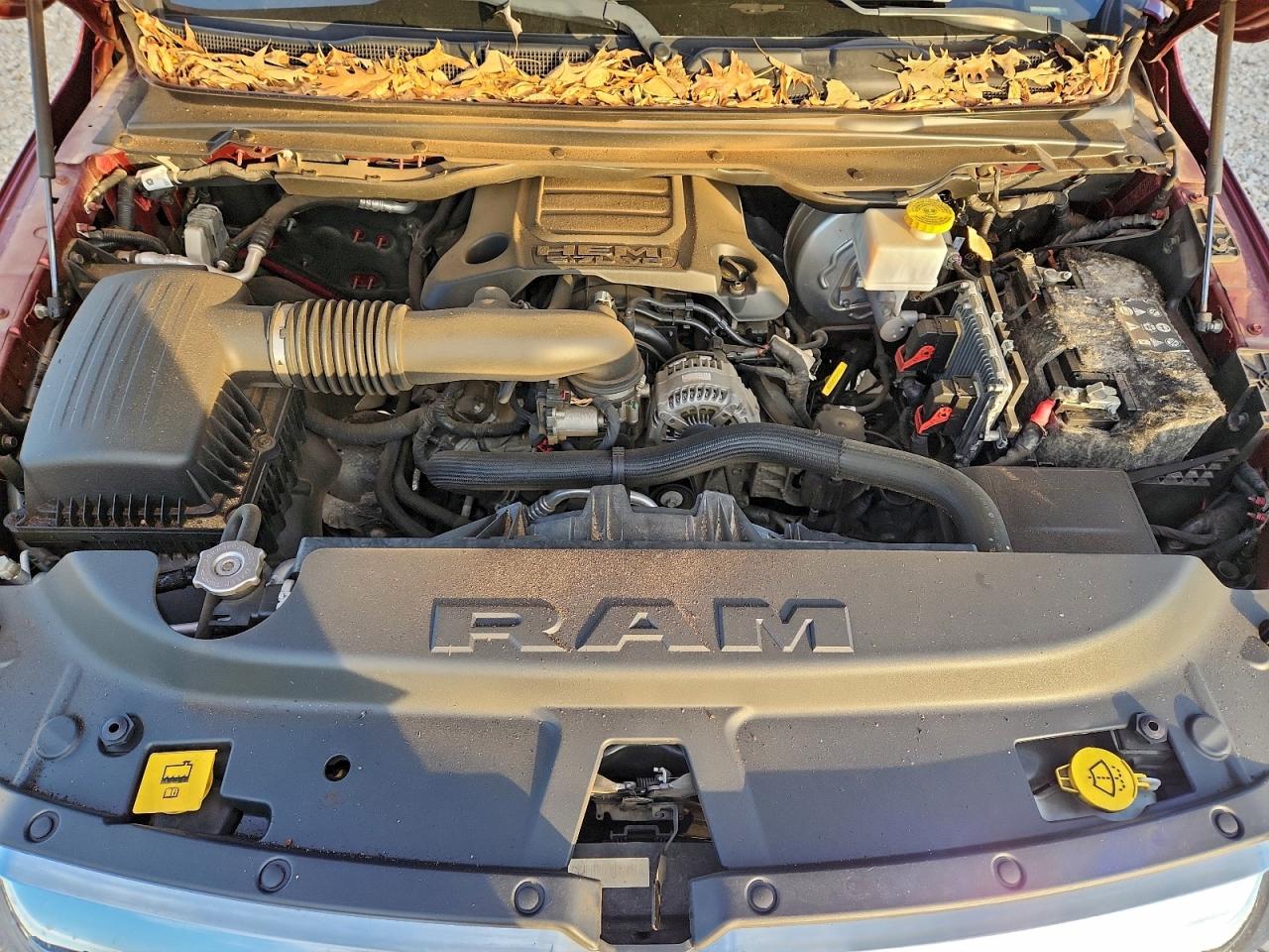 2019 RAM 1500 LARAMIE photo 11