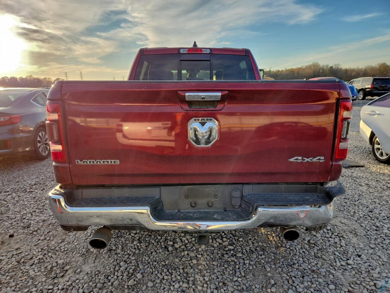 2019 RAM 1500 LARAMIE photo 6