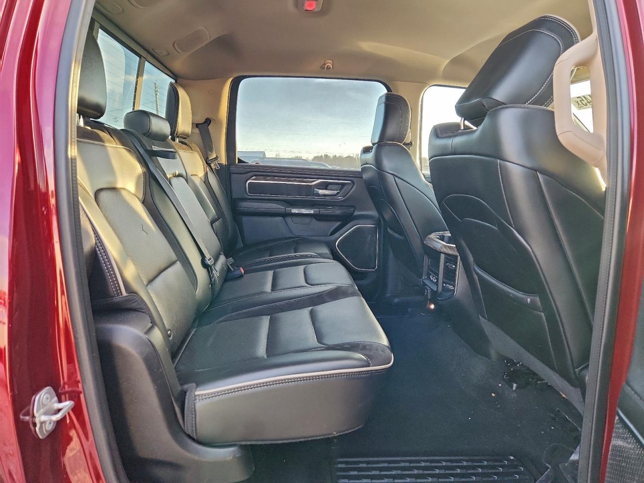 2019 RAM 1500 LARAMIE photo 10
