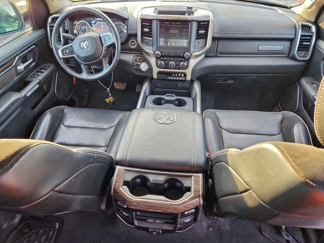 2019 RAM 1500 LARAMIE photo 8