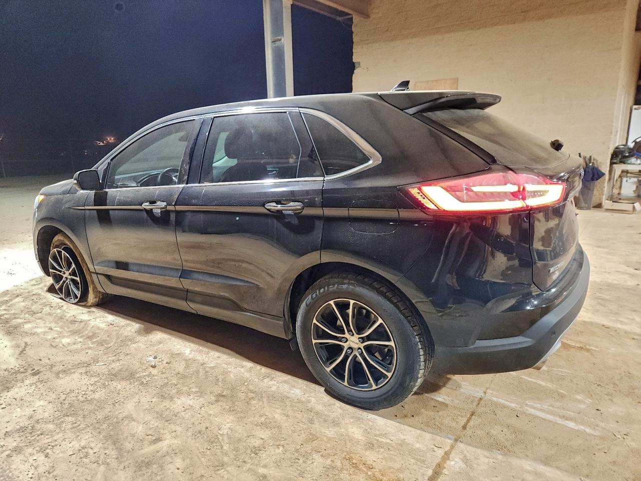 2019 FORD EDGE TITANIUM photo 3