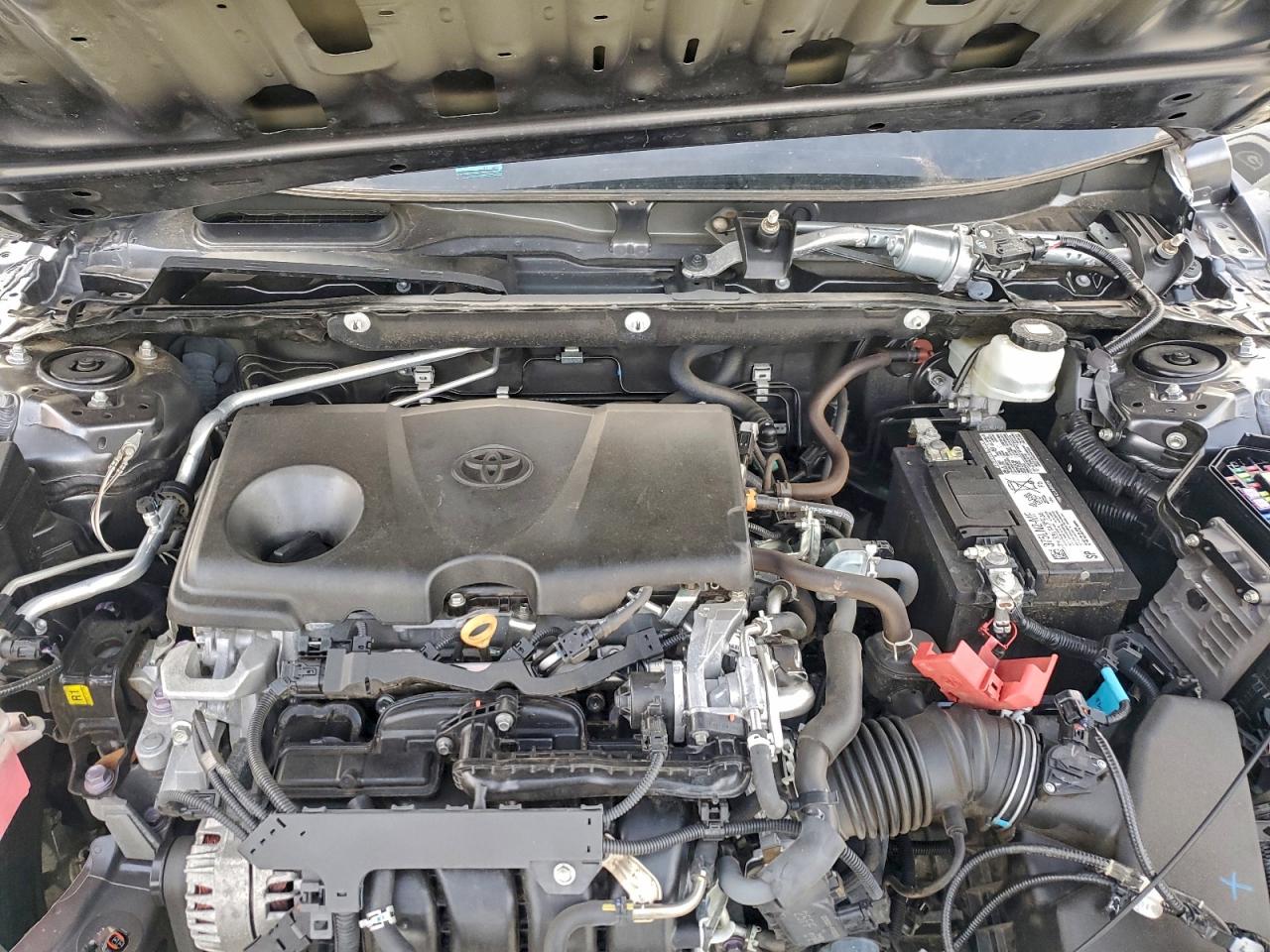 2021 TOYOTA RAV4 LE photo 11