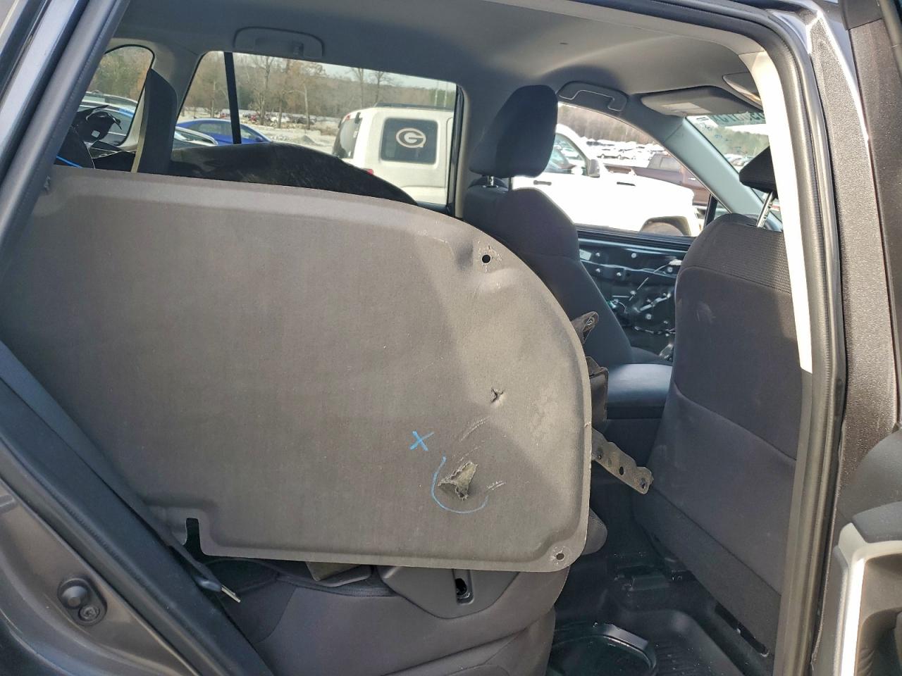 2021 TOYOTA RAV4 LE photo 10