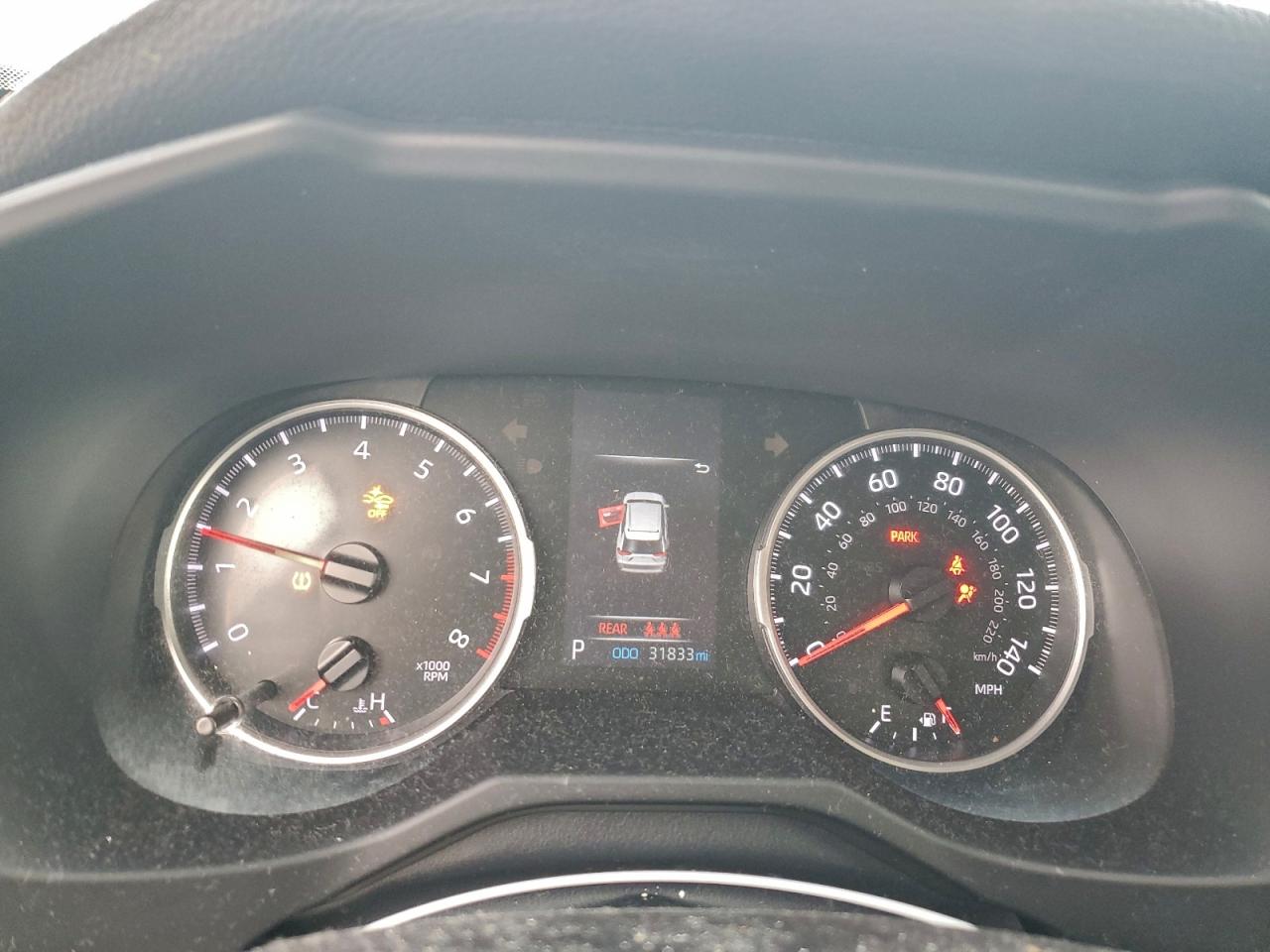 2021 TOYOTA RAV4 LE photo 9
