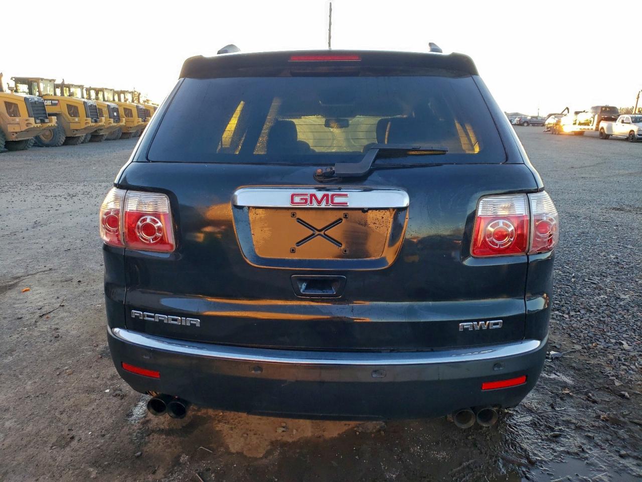 2011 GMC ACADIA SLE photo 16